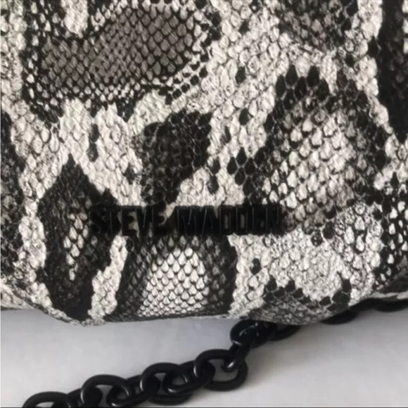 NWT Steve Madden Multi Bantonia Faux
Snakeskin Crossbody/Handbag - Picture 6 of 8